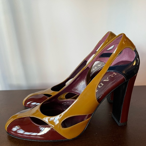 NWT Prada Patent Leather Colorblock Pattern Pumps - Picture 5 of 11